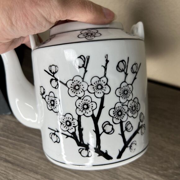 Torre & Tagus Modern Contemporary Black White Blossom Teapot Set 5 Pcs NIB - Picture 5 of 10